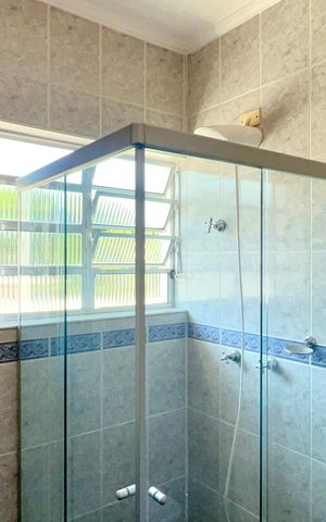 Casa para alugar com 240m², 3 quartos e 2 vagasBanheiro da Suíte