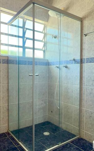 Casa para alugar com 240m², 3 quartos e 2 vagasBanheiro da Suíte