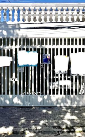 Casa para alugar com 240m², 3 quartos e 2 vagasFachada