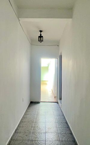Casa para alugar com 240m², 3 quartos e 2 vagasCorredor Externo