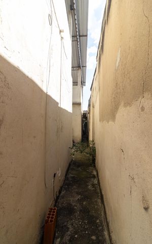 Casa à venda com 330m², 3 quartos e 4 vagas Casa à venda com 330m², 3 quartos e 4 vagasQuintal