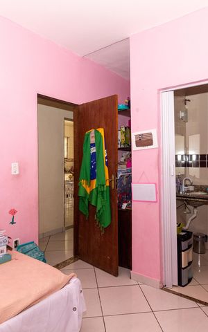 Casa à venda com 330m², 3 quartos e 4 vagas Casa à venda com 330m², 3 quartos e 4 vagasSuíte 2