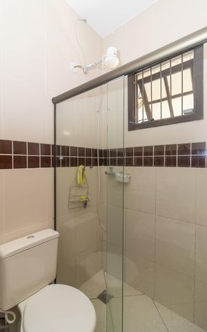 Casa à venda com 330m², 3 quartos e 4 vagas Casa à venda com 330m², 3 quartos e 4 vagasBanheiro da Suíte 3