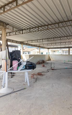 Casa à venda com 330m², 3 quartos e 4 vagas Casa à venda com 330m², 3 quartos e 4 vagasTerraço