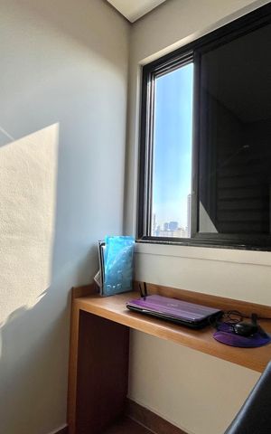 Apartamento à venda com 180m², 3 quartos e 3 vagas Apartamento à venda com 180m², 3 quartos e 3 vagasEscritório