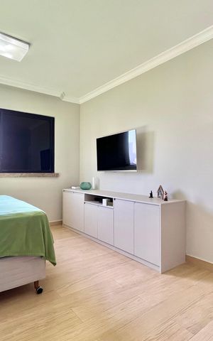 Apartamento à venda com 180m², 3 quartos e 3 vagas Apartamento à venda com 180m², 3 quartos e 3 vagasSuite