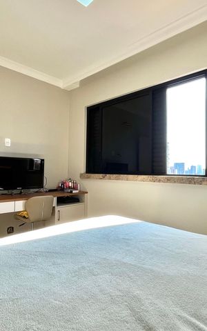 Apartamento à venda com 180m², 3 quartos e 3 vagas Apartamento à venda com 180m², 3 quartos e 3 vagasQuarto 3