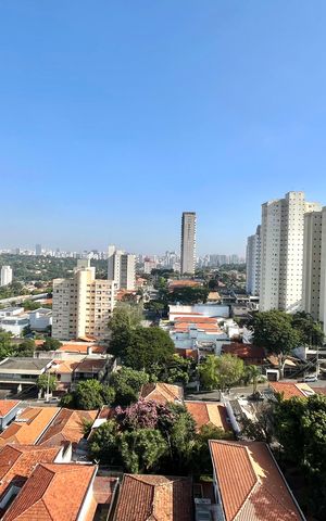 Apartamento à venda com 180m², 3 quartos e 3 vagas Apartamento à venda com 180m², 3 quartos e 3 vagasVista da Varanda