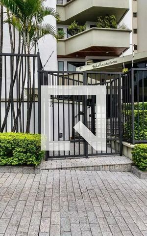 Apartamento à venda com 180m², 3 quartos e 3 vagas Apartamento à venda com 180m², 3 quartos e 3 vagasFachada