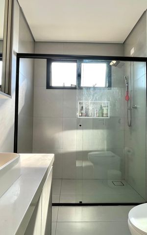 Apartamento à venda com 180m², 3 quartos e 3 vagas Apartamento à venda com 180m², 3 quartos e 3 vagasBanheiro Corredor