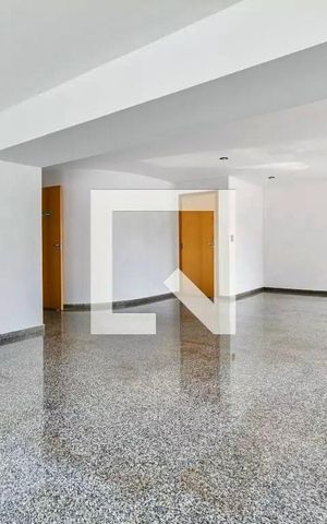 Apartamento à venda com 180m², 3 quartos e 3 vagas Apartamento à venda com 180m², 3 quartos e 3 vagasÁrea comum - Salão de festas