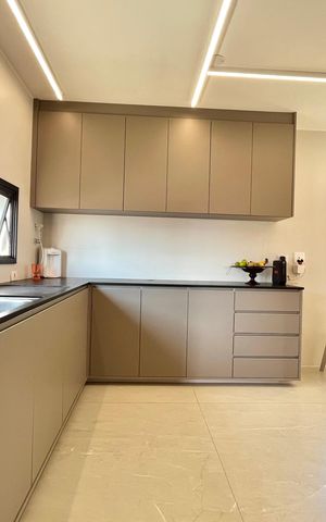 Apartamento à venda com 180m², 3 quartos e 3 vagas Apartamento à venda com 180m², 3 quartos e 3 vagasCozinha