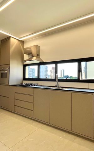Apartamento à venda com 180m², 3 quartos e 3 vagas Apartamento à venda com 180m², 3 quartos e 3 vagasCozinha