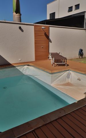 Casa de condomínio para alugar com 210m², 3 quartos e 3 vagasPiscina