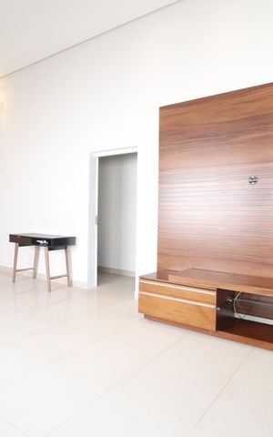 Casa de condomínio para alugar com 210m², 3 quartos e 3 vagasSala
