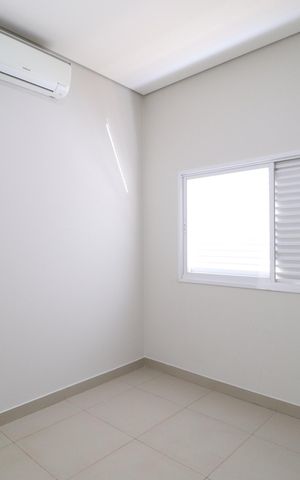 Casa de condomínio para alugar com 210m², 3 quartos e 3 vagasQuarto 3 - Suíte