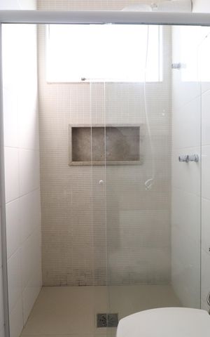 Casa de condomínio para alugar com 210m², 3 quartos e 3 vagasBanheiro do Quarto 2