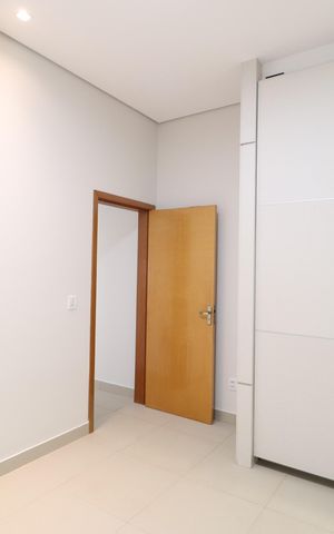 Casa de condomínio para alugar com 210m², 3 quartos e 3 vagasQuarto 1 - Suíte