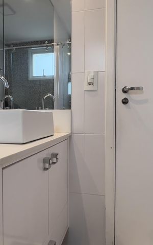 Apartamento à venda com 79m², 2 quartos e 1 vaga Apartamento à venda com 79m², 2 quartos e 1 vagaBanheiro