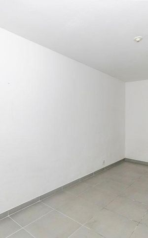 Apartamento para alugar com 74m², 2 quartos e sem vaga Apartamento para alugar com 74m², 2 quartos e sem vagaSala