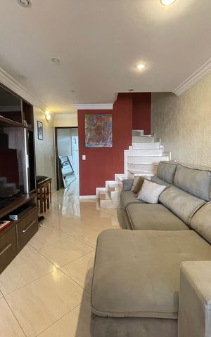 Casa de condomínio à venda com 150m², 4 quartos e 2 vagas Casa de condomínio à venda com 150m², 4 quartos e 2 vagasSala