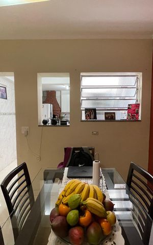 Casa de condomínio à venda com 150m², 4 quartos e 2 vagas Casa de condomínio à venda com 150m², 4 quartos e 2 vagasSala de Jantar