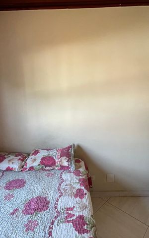 Casa de condomínio à venda com 150m², 4 quartos e 2 vagas Casa de condomínio à venda com 150m², 4 quartos e 2 vagasQuarto 1