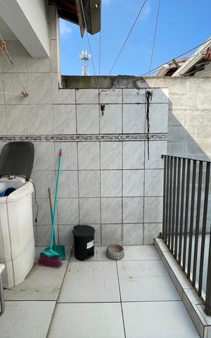 Casa de condomínio à venda com 150m², 4 quartos e 2 vagas Casa de condomínio à venda com 150m², 4 quartos e 2 vagasÁrea de Serviço