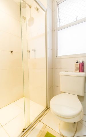 Apartamento à venda com 232m², 3 quartos e 3 vagas Apartamento à venda com 232m², 3 quartos e 3 vagasBanheiro de serviço