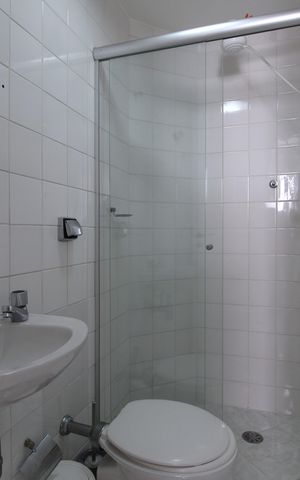 Apartamento para alugar com 105m², 1 quarto e 2 vagasBanheiro de Serviço