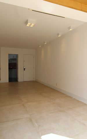 Apartamento para alugar com 105m², 1 quarto e 2 vagasSala