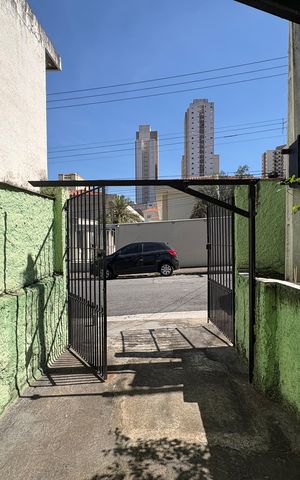 Casa à venda com 180m², 2 quartos e 1 vaga Casa à venda com 180m², 2 quartos e 1 vagaGaragem