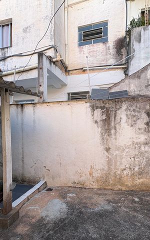 Casa à venda com 180m², 2 quartos e 1 vaga Casa à venda com 180m², 2 quartos e 1 vagaÁrea de Serviço/ Quintal