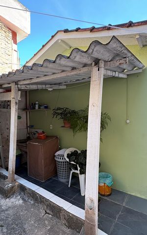 Casa à venda com 180m², 2 quartos e 1 vaga Casa à venda com 180m², 2 quartos e 1 vagaÁrea de Serviço/ Quintal