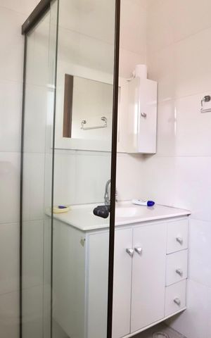 Casa à venda com 210m², 3 quartos e 3 vagas Casa à venda com 210m², 3 quartos e 3 vagasBanheiro do Quarto 1
