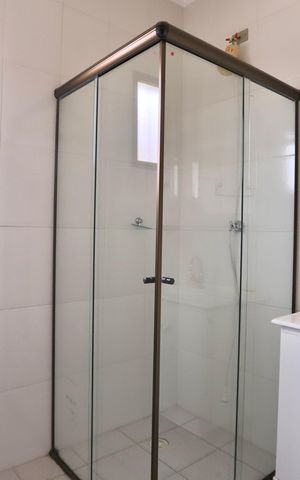 Casa à venda com 210m², 3 quartos e 3 vagas Casa à venda com 210m², 3 quartos e 3 vagasBanheiro do Quarto 1