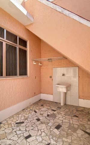 Casa à venda com 400m², 4 quartos e 1 vaga