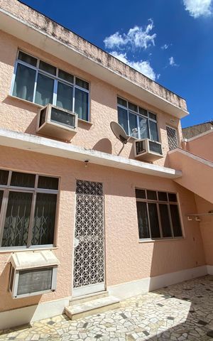 Casa à venda com 400m², 4 quartos e 1 vaga