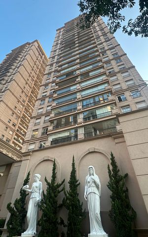 Apartamento à venda com 110m², 3 quartos e 3 vagasFachada