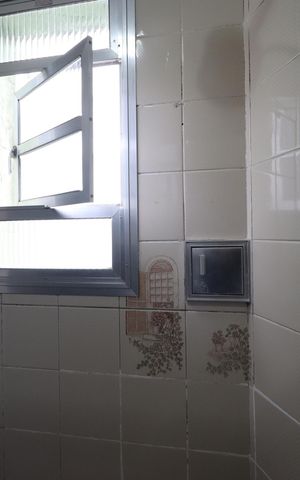 Apartamento à venda com 80m², 2 quartos e sem vagaBanheiro