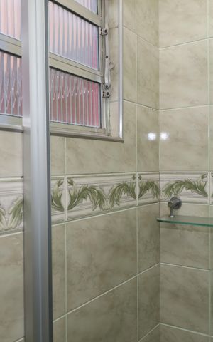 Casa para alugar com 355m², 6 quartos e 3 vagasBanheiro 2