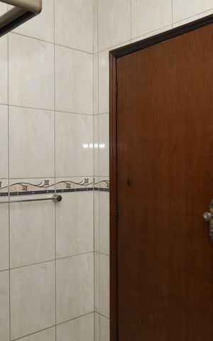 Casa para alugar com 355m², 6 quartos e 3 vagasBanheiro 1