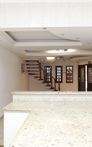 Casa para alugar com 355m², 6 quartos e 3 vagasCozinha