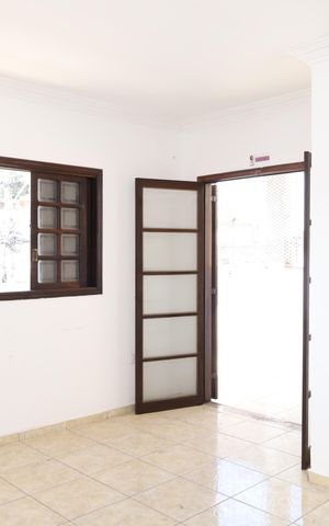 Casa para alugar com 355m², 6 quartos e 3 vagasQuarto 1