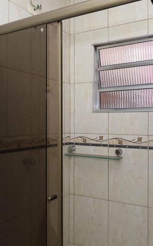 Casa para alugar com 355m², 6 quartos e 3 vagasBanheiro 1