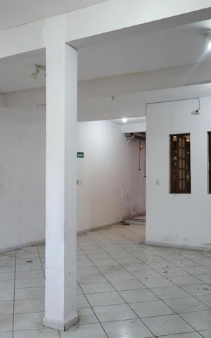 Casa para alugar com 355m², 6 quartos e 3 vagasGaragem