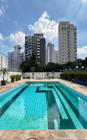 Apartamento para alugar com 784m², 5 quartos e 6 vagas Apartamento para alugar com 784m², 5 quartos e 6 vagasPiscina