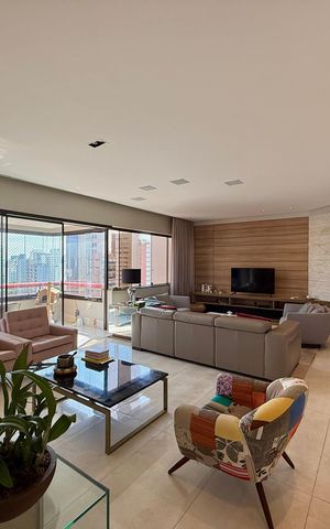 Apartamento para alugar com 784m², 5 quartos e 6 vagas Apartamento para alugar com 784m², 5 quartos e 6 vagasSala