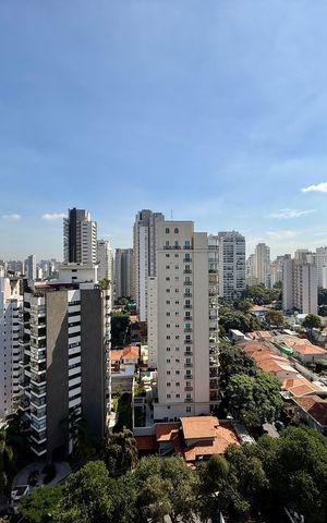Apartamento para alugar com 784m², 5 quartos e 6 vagas Apartamento para alugar com 784m², 5 quartos e 6 vagasVista