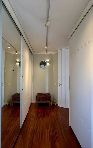Apartamento para alugar com 784m², 5 quartos e 6 vagas Apartamento para alugar com 784m², 5 quartos e 6 vagasCloset Suíte 2
